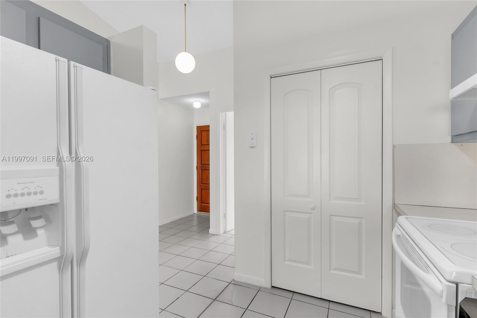 SOMERSET VILLAS - Residential