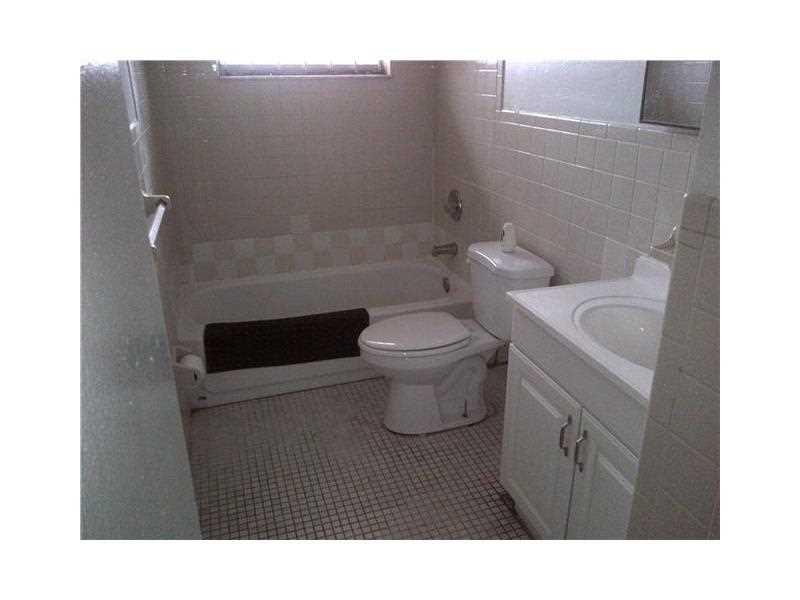 WASHINGTON PARK FOURTH AD - Residential Lease
