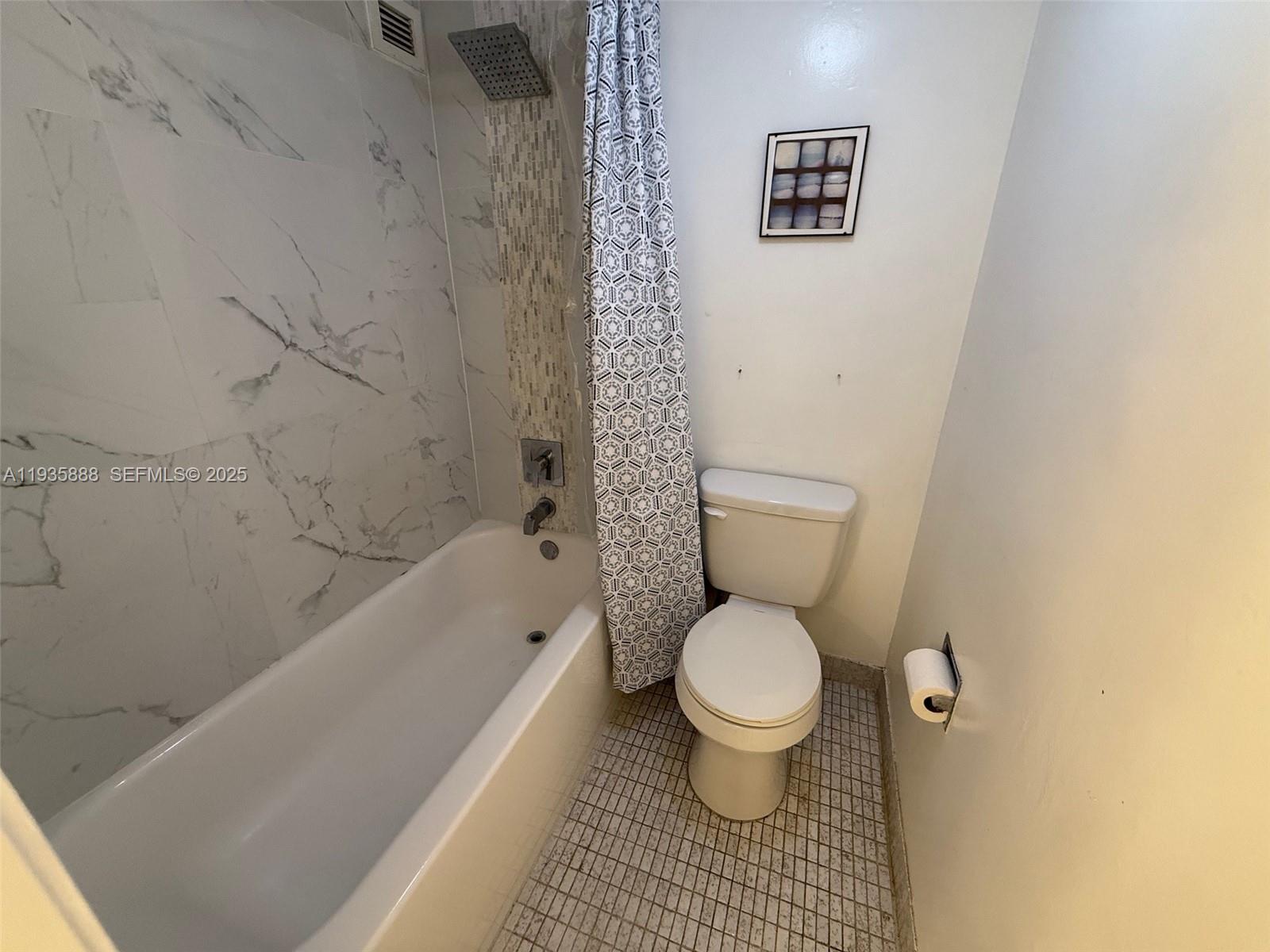 PLAZA OF AMERICAS CONDO P - Residential