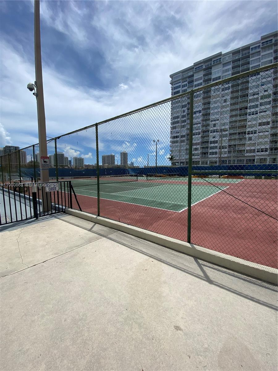 COMMODORE PLAZA CONDO - Residential Lease