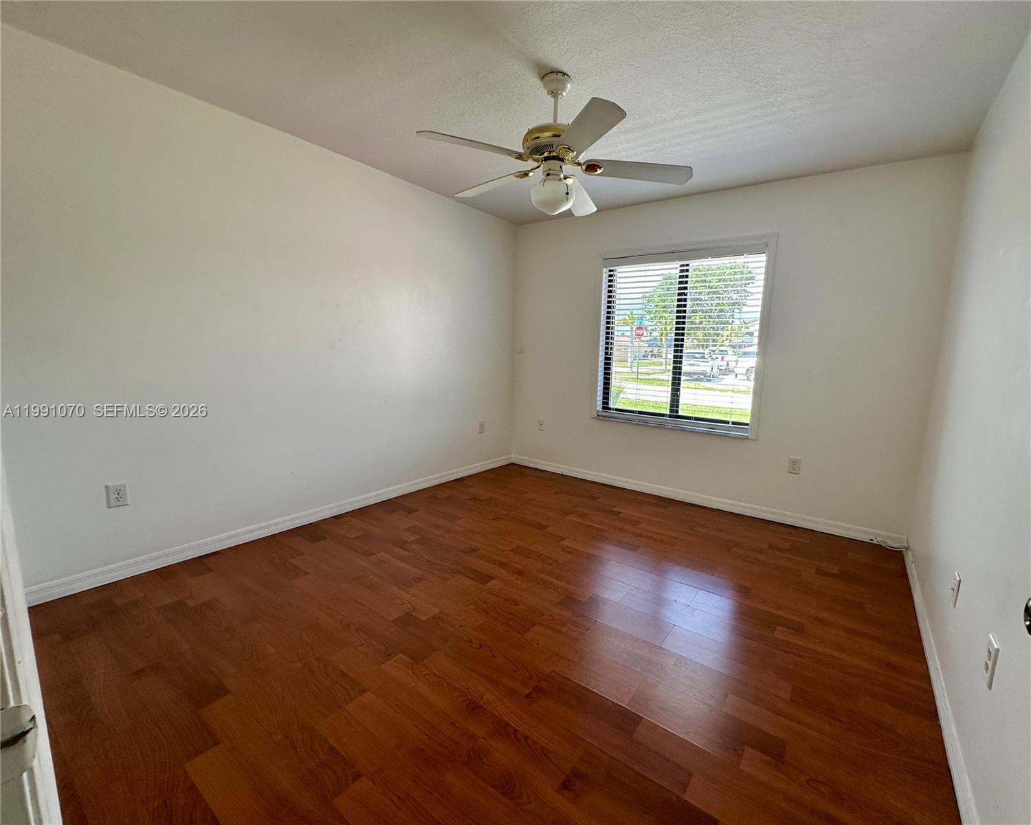 MAYTE SUB - Residential