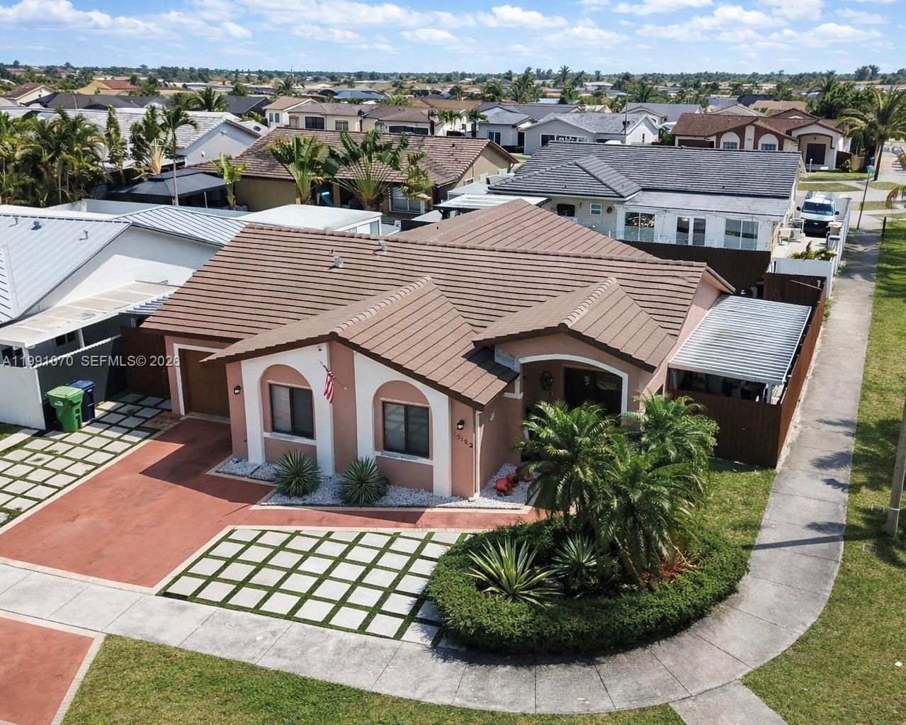 MAYTE SUB - Residential