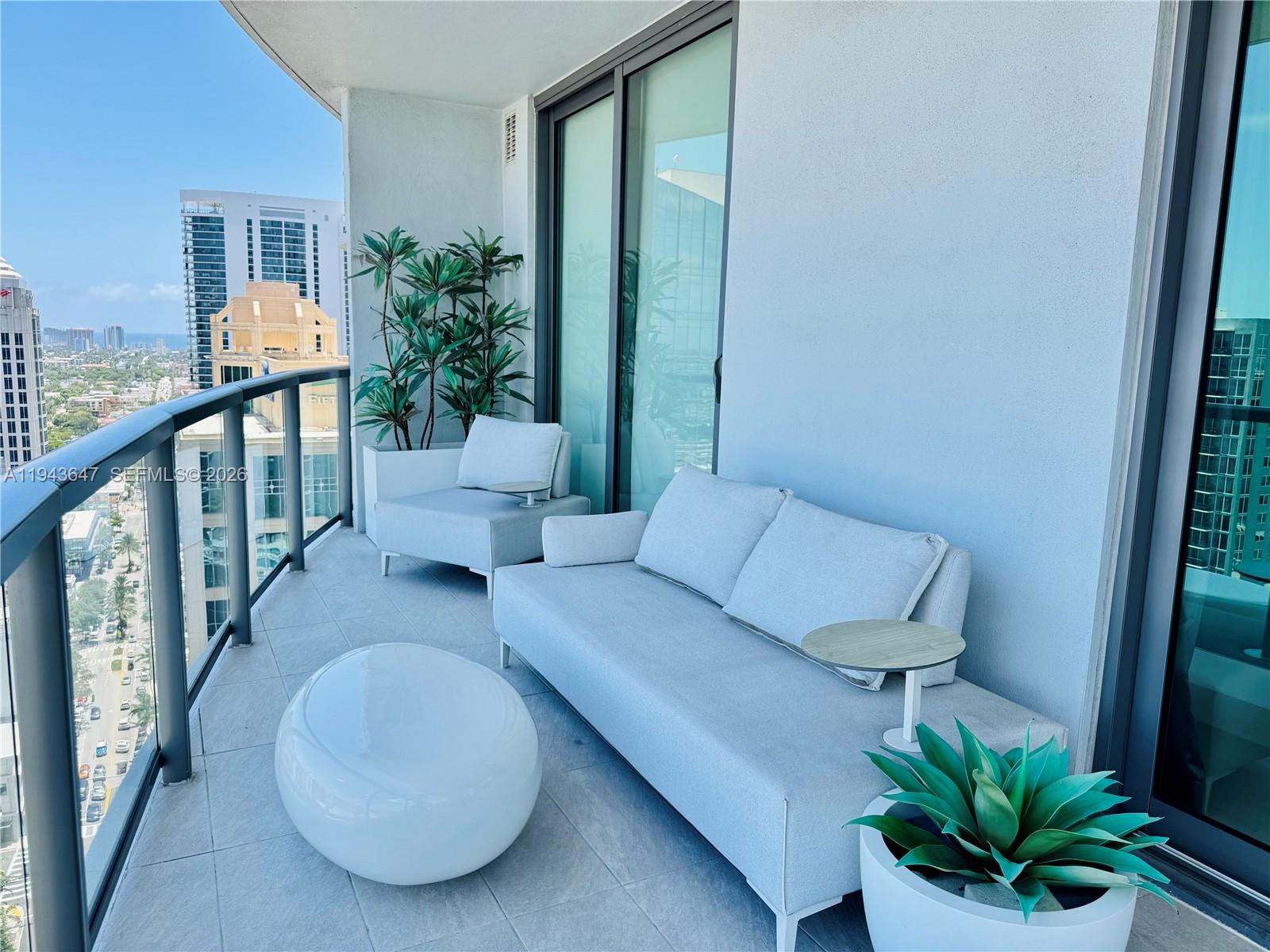 100 LAS OLAS CONDO - Residential