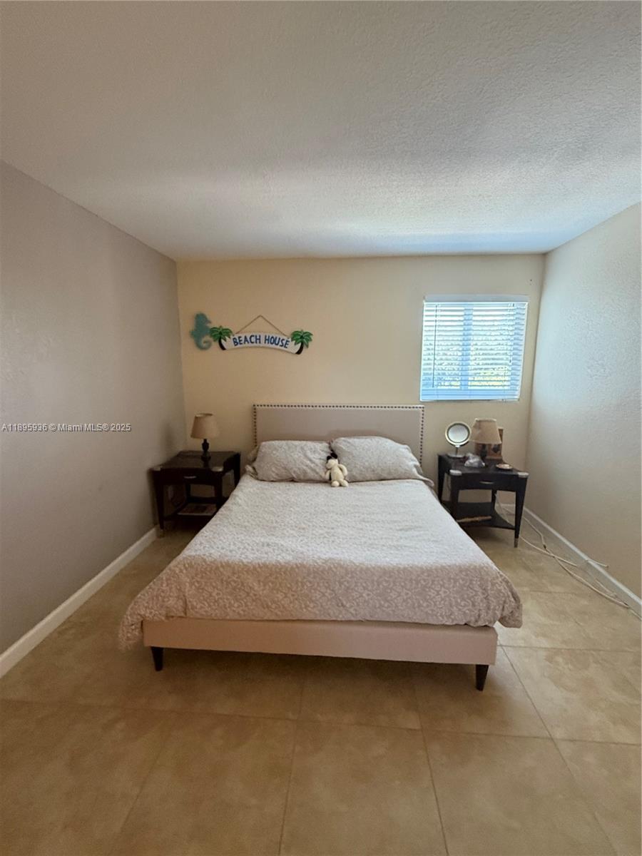 CASA LA QUINTA CONDO - Residential Lease