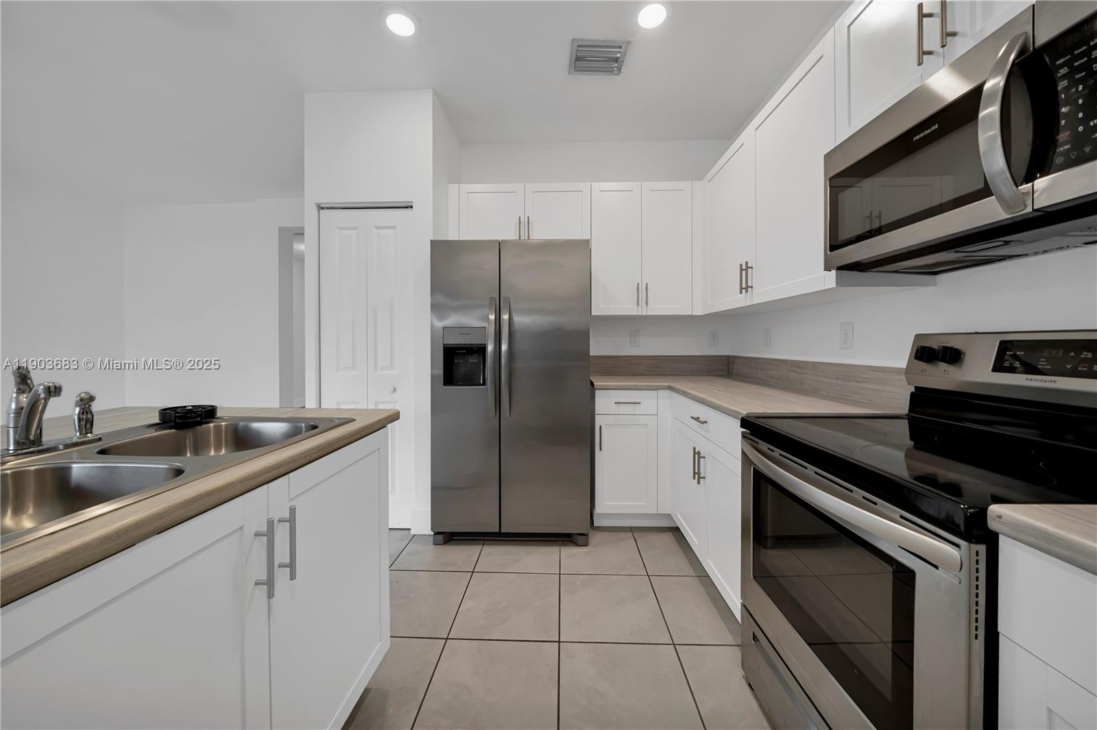 BOWTIE SUBDIVISION - Residential