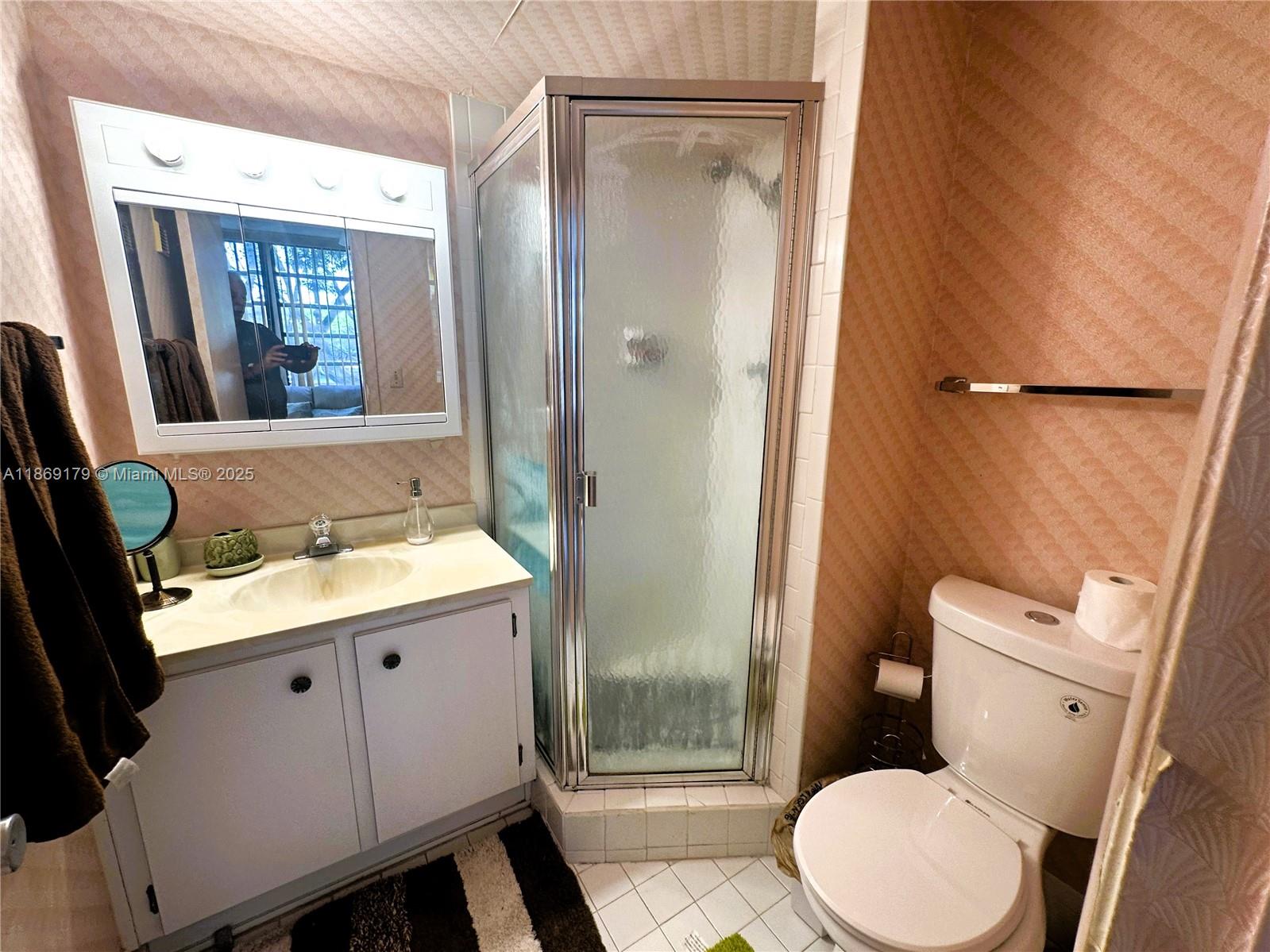 COLONY POINT 3 CONDO - Residential