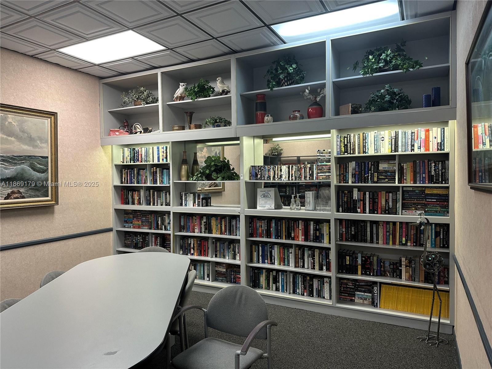 COLONY POINT 3 CONDO - Residential