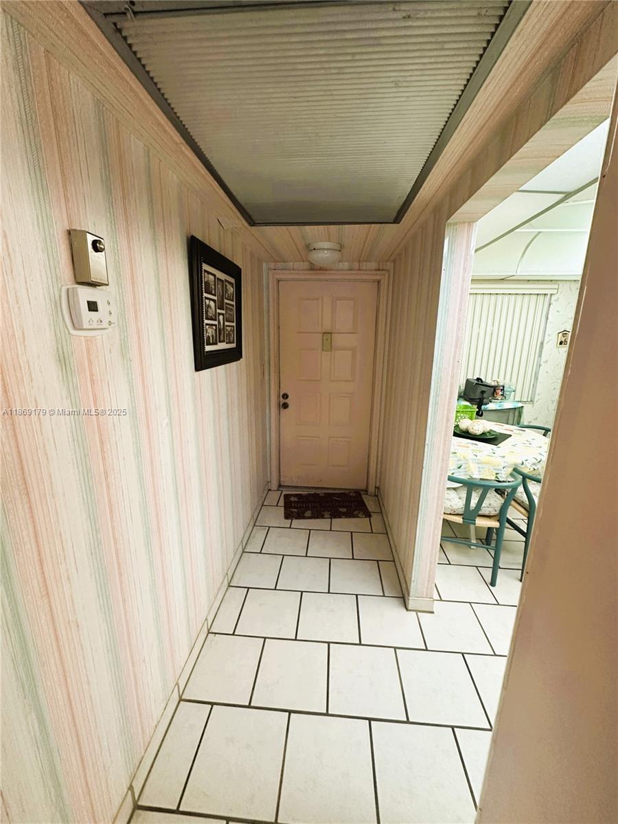 COLONY POINT 3 CONDO - Residential