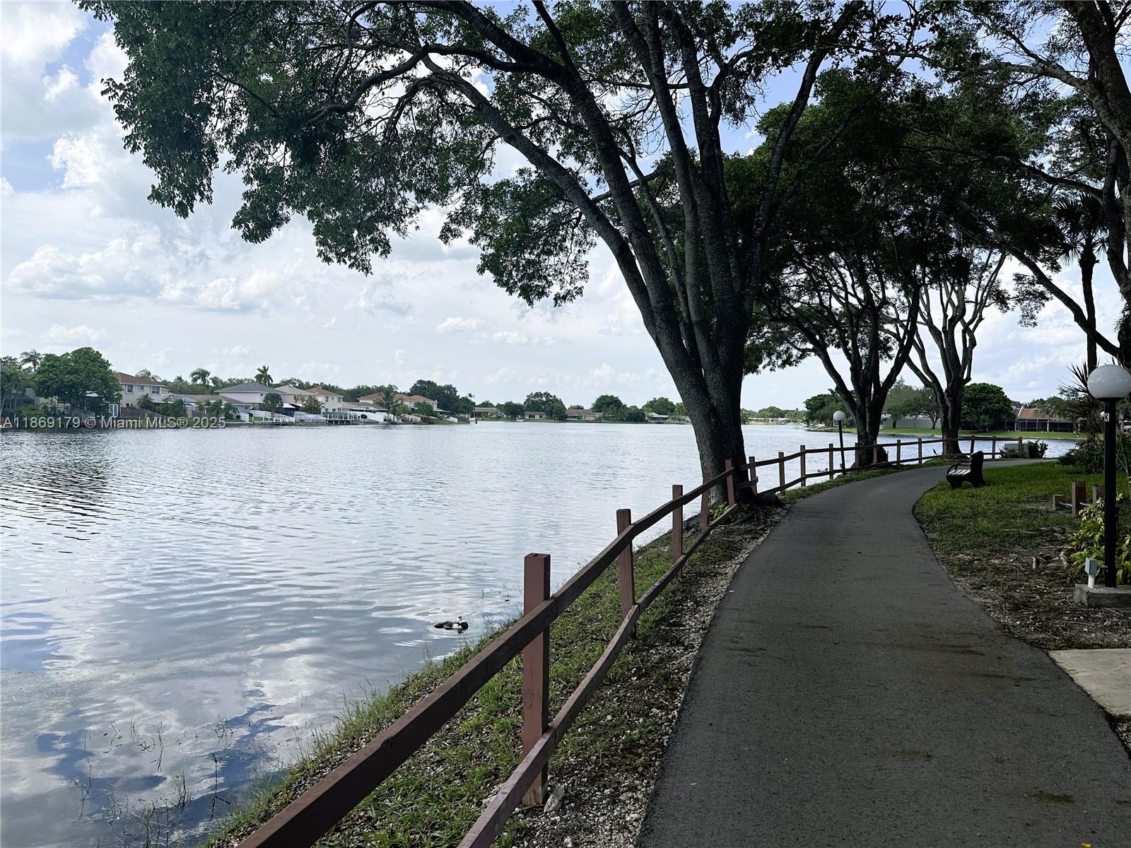 COLONY POINT 3 CONDO - Residential