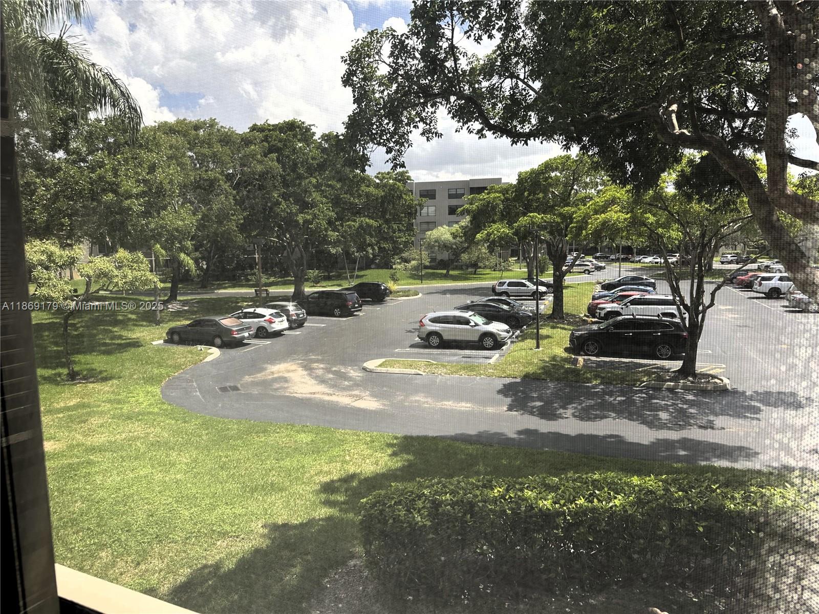 COLONY POINT 3 CONDO - Residential