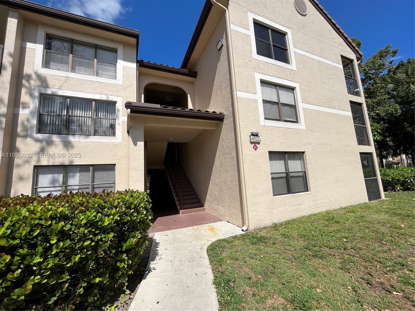 PALM AIRE GARDENS CONDO - Residential Lease