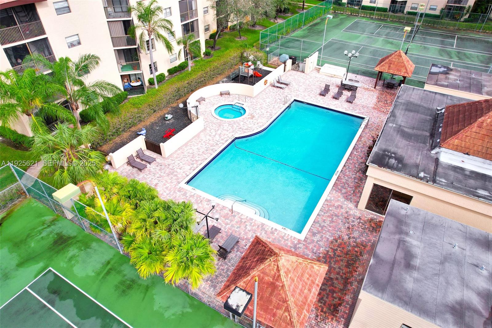 Plantation Racquet Club - Residential