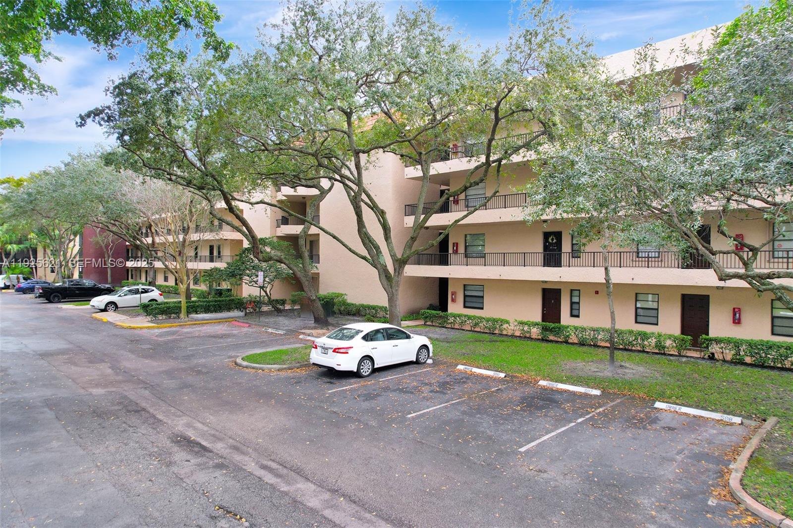 Plantation Racquet Club - Residential