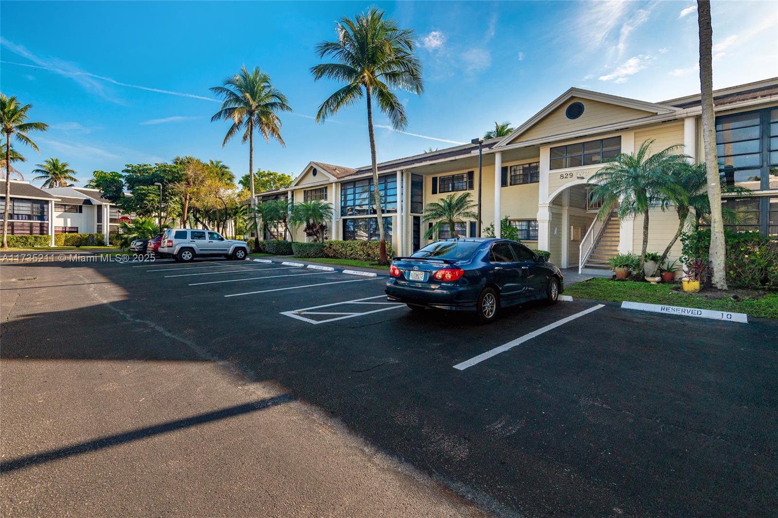 Property for Sale at 829 Ne 199th St 102, Miami, Broward County, Florida - Bedrooms: 3 
Bathrooms: 2  - $275,000