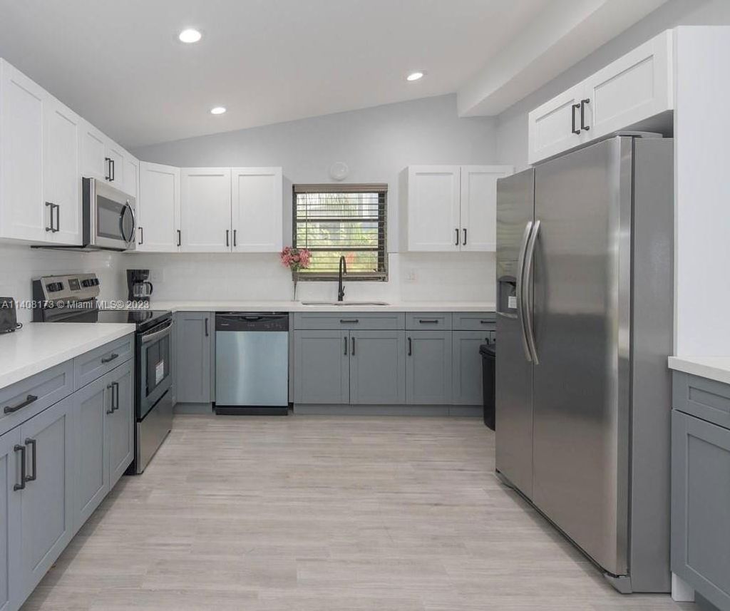 Photo of 2525 Tortugas Ln, Fort Lauderdale, FL 33312 (MLS # A11408173)