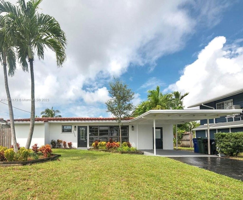 Photo of 2525 Tortugas Ln, Fort Lauderdale, FL 33312 (MLS # A11408173)
