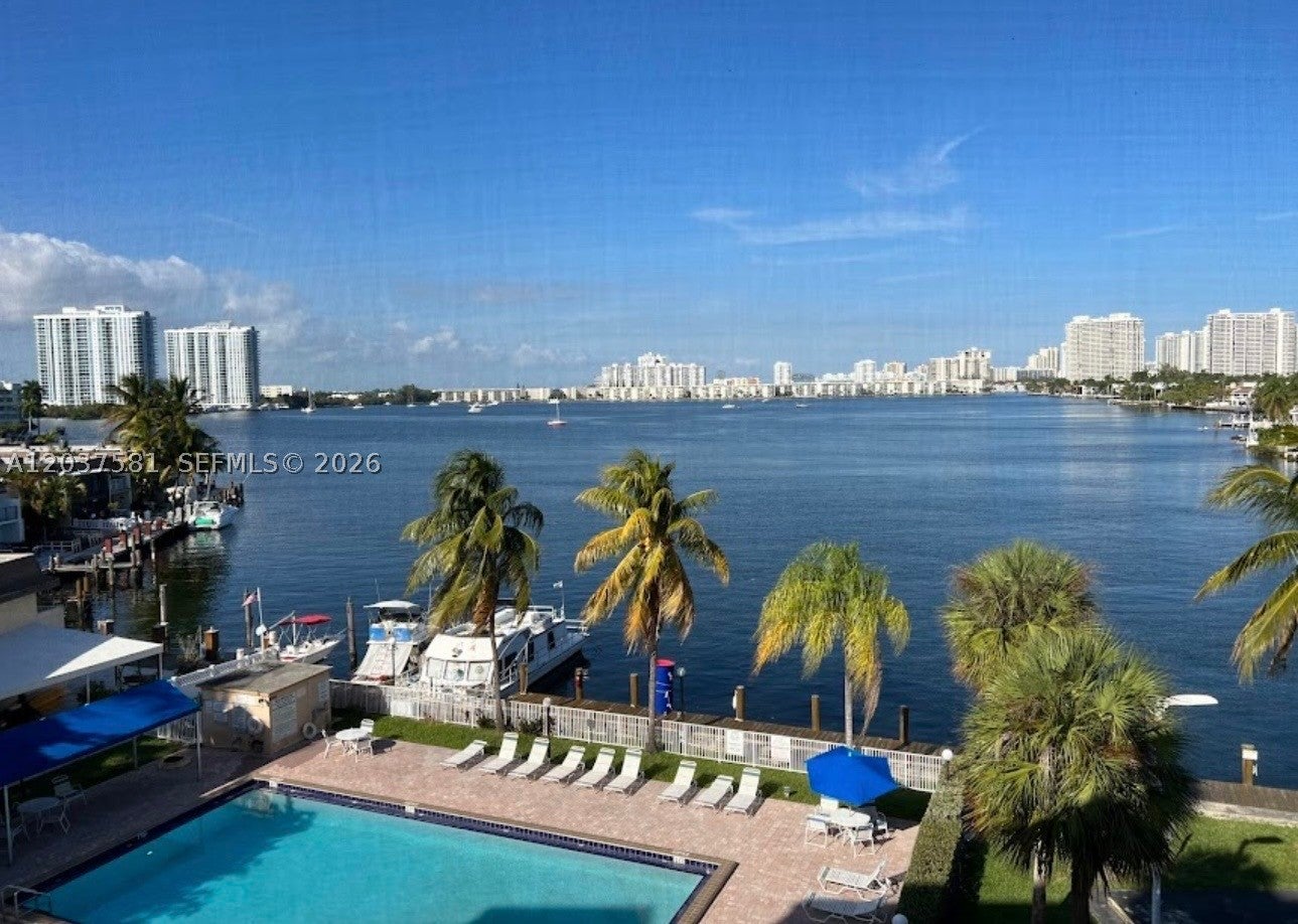 2821 N Miami Beach Blvd 5-T