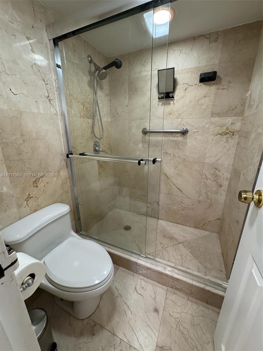 ARLEN HOUSE EAST CONDO - Residential