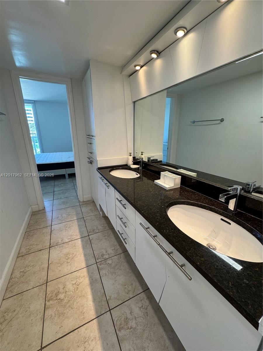 ARLEN HOUSE EAST CONDO - Residential