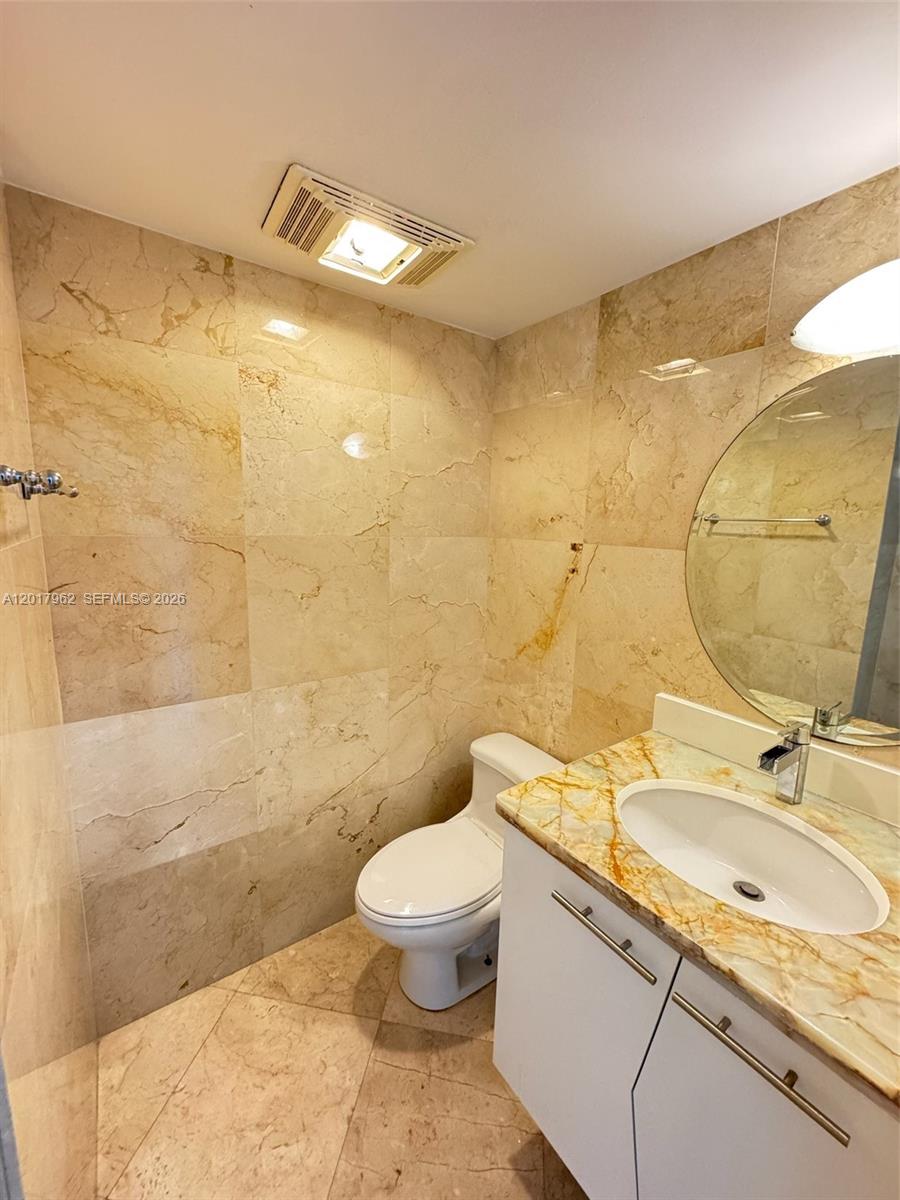 ARLEN HOUSE EAST CONDO - Residential