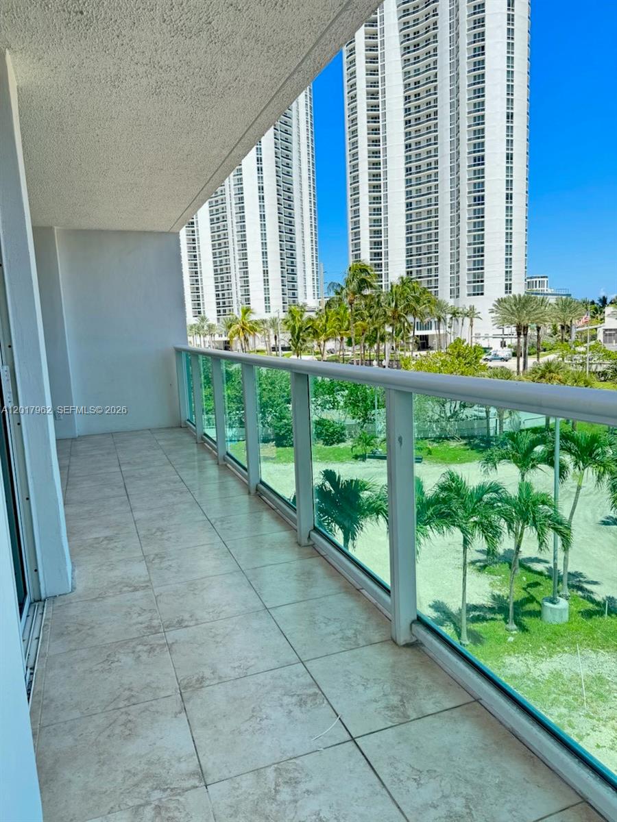 ARLEN HOUSE EAST CONDO - Residential