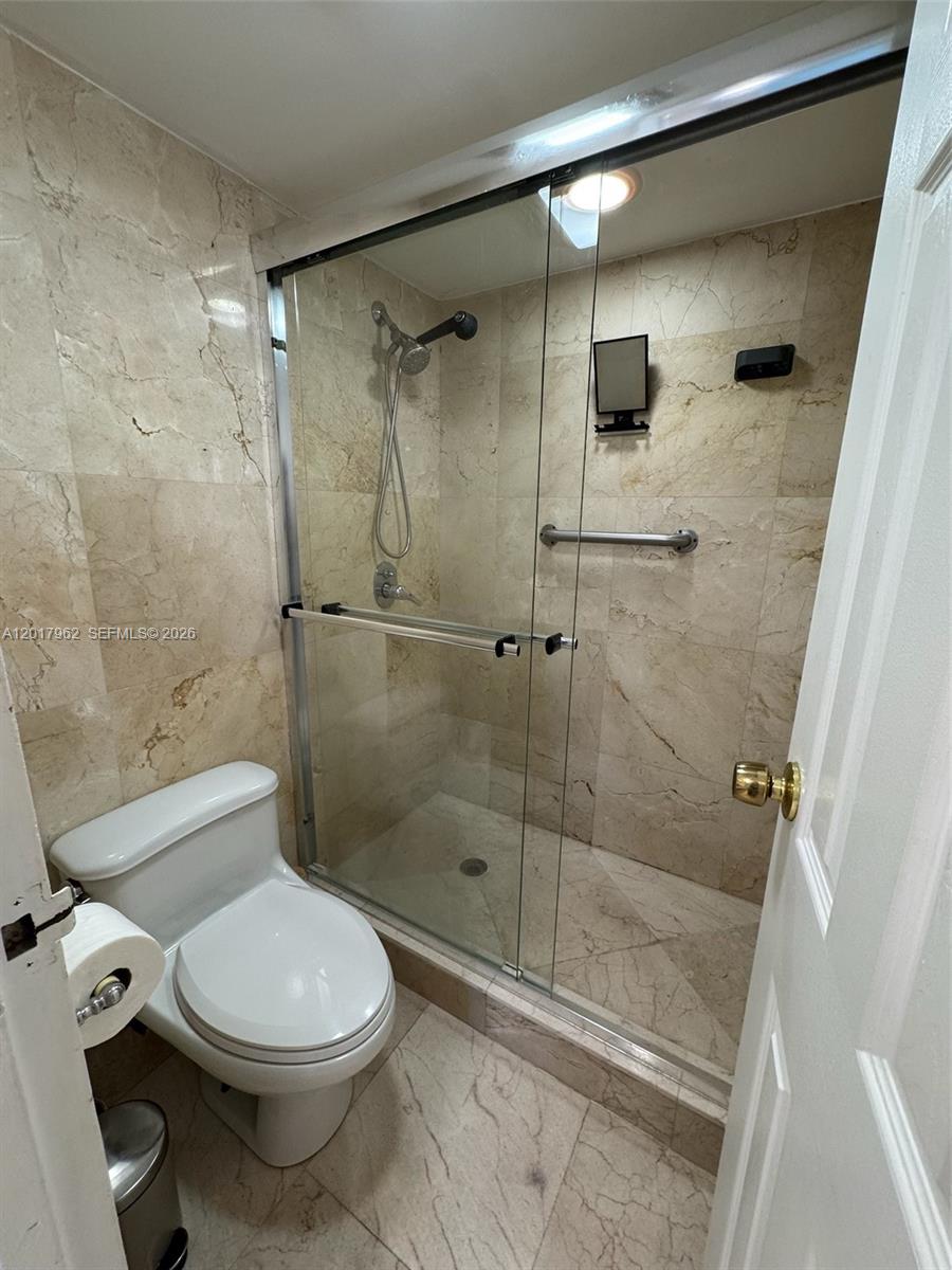 ARLEN HOUSE EAST CONDO - Residential