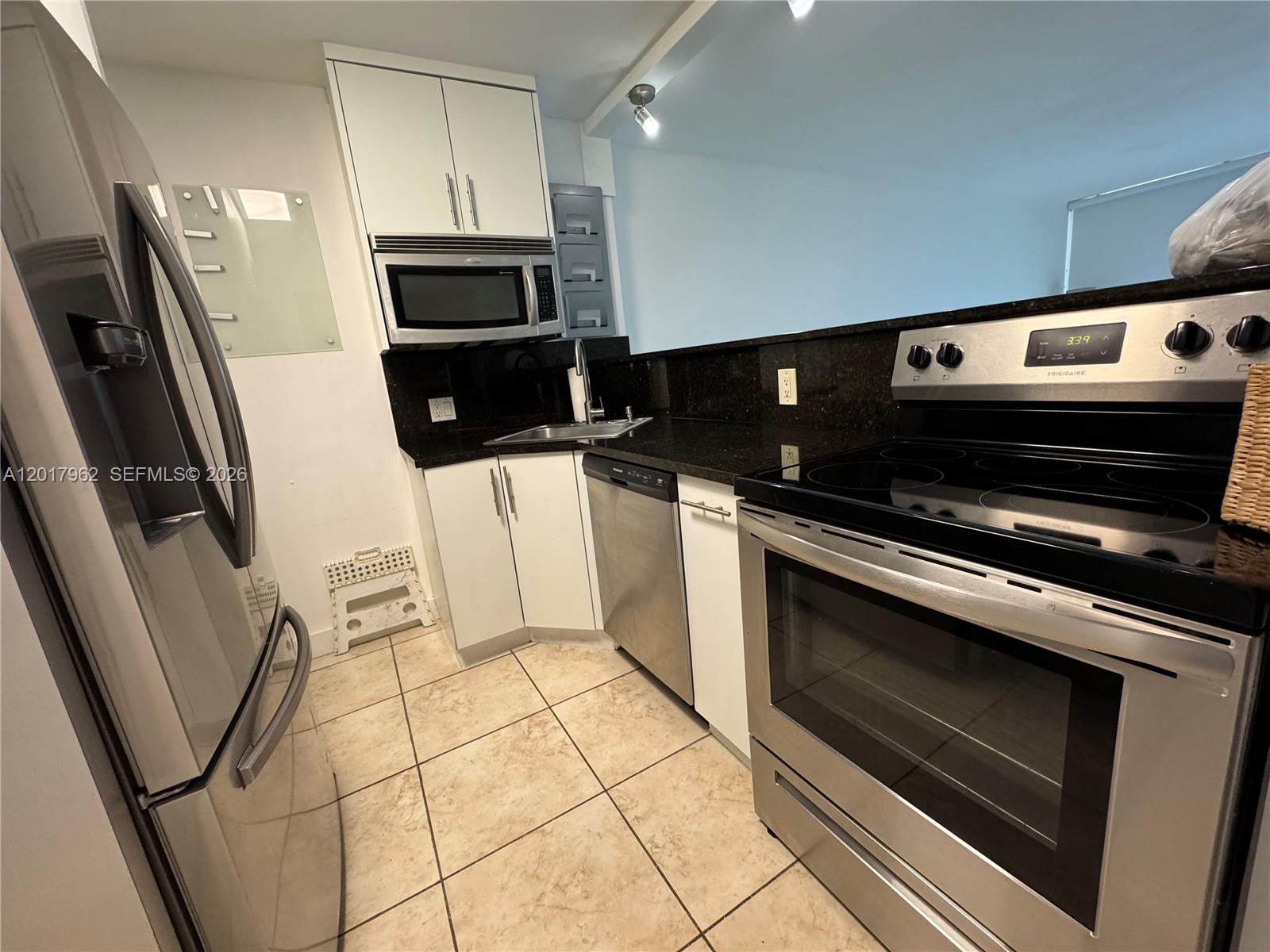 ARLEN HOUSE EAST CONDO - Residential