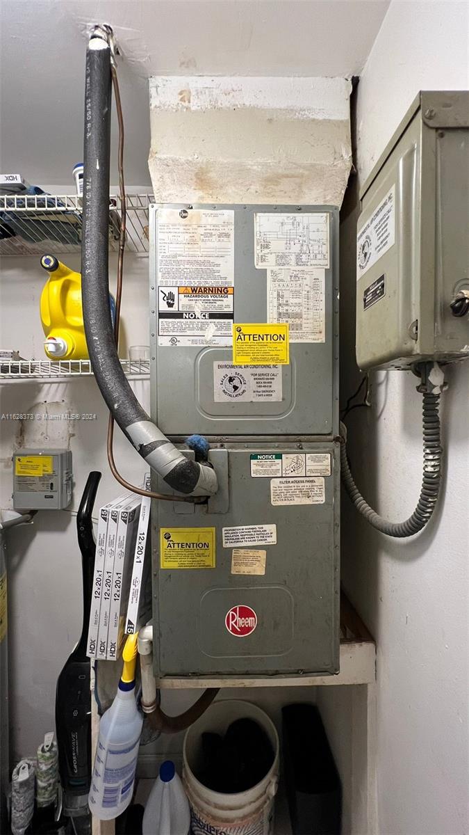 LAKE POINTE CONDOMINIUM N - Residential