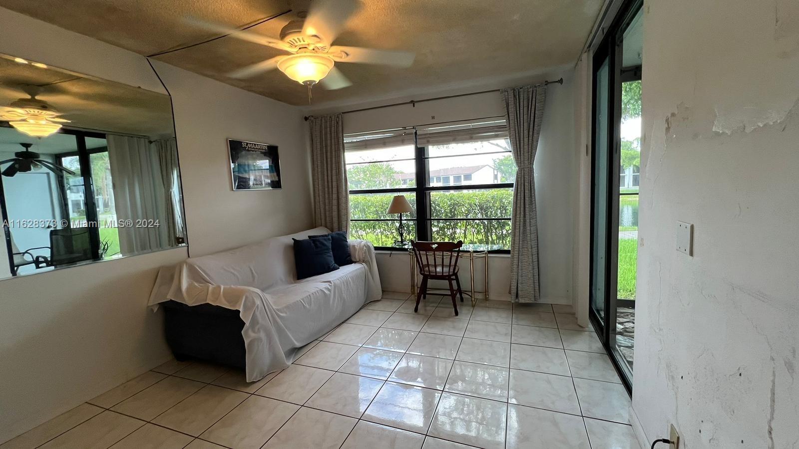 LAKE POINTE CONDOMINIUM N - Residential