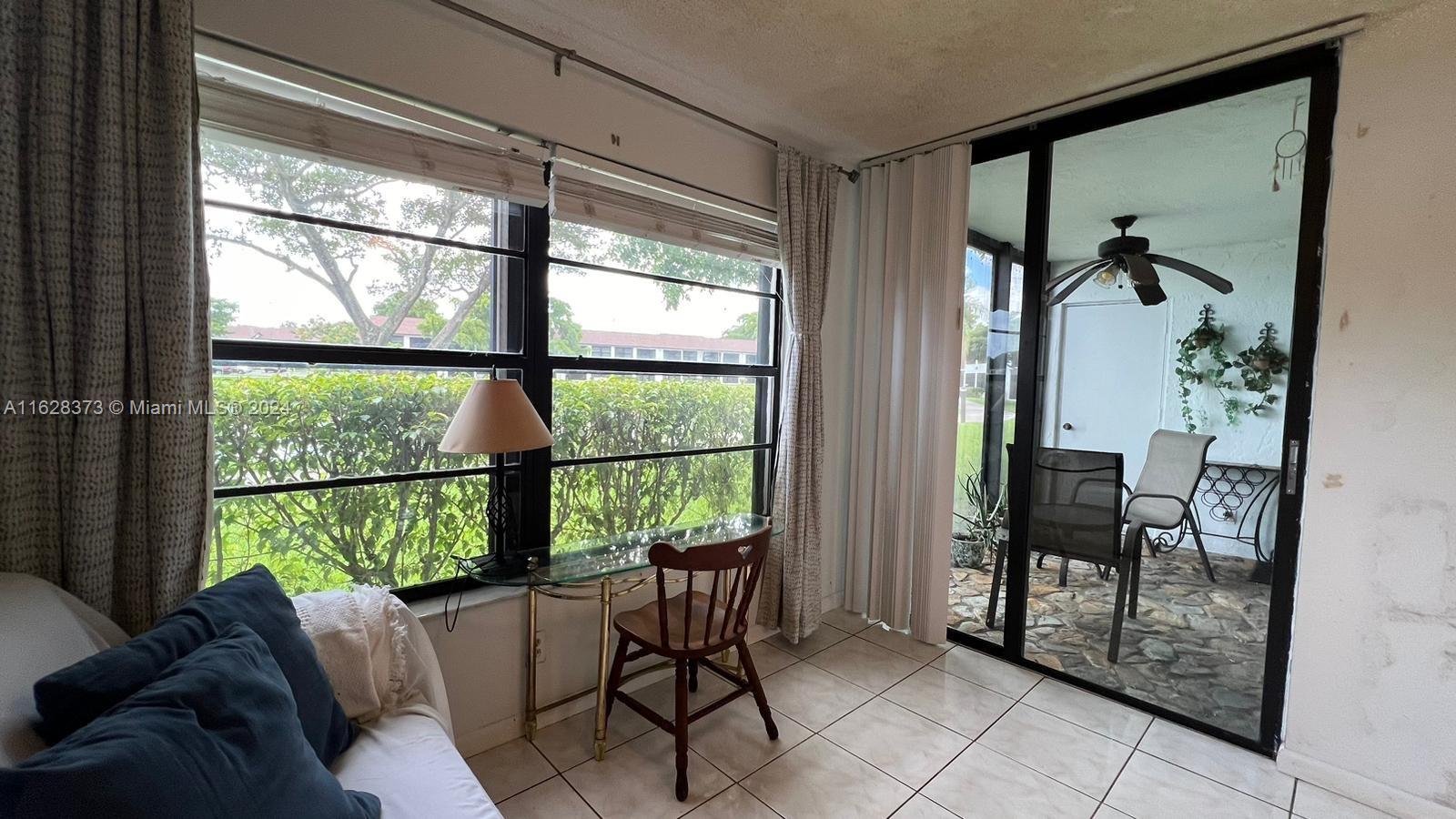 LAKE POINTE CONDOMINIUM N - Residential