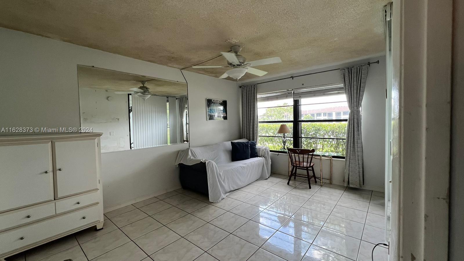 LAKE POINTE CONDOMINIUM N - Residential