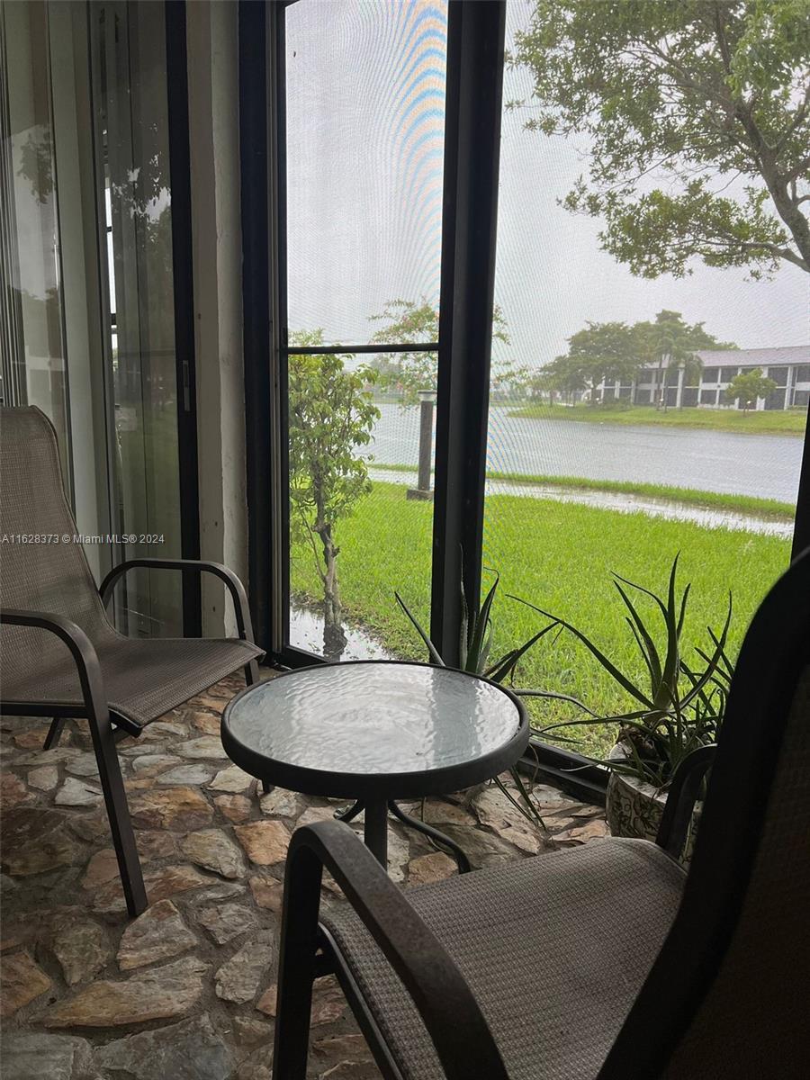 LAKE POINTE CONDOMINIUM N - Residential