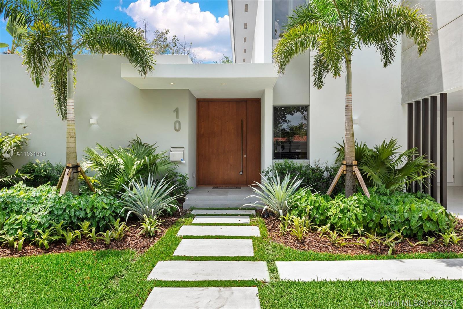 BAY HEIGHTS - Residential Lease