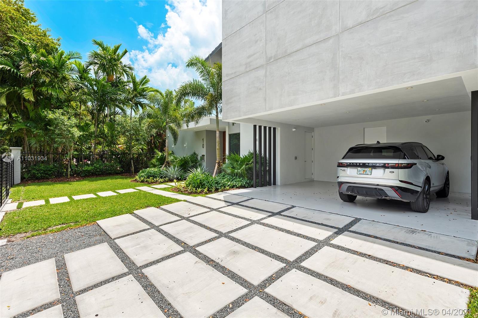 BAY HEIGHTS - Residential Lease