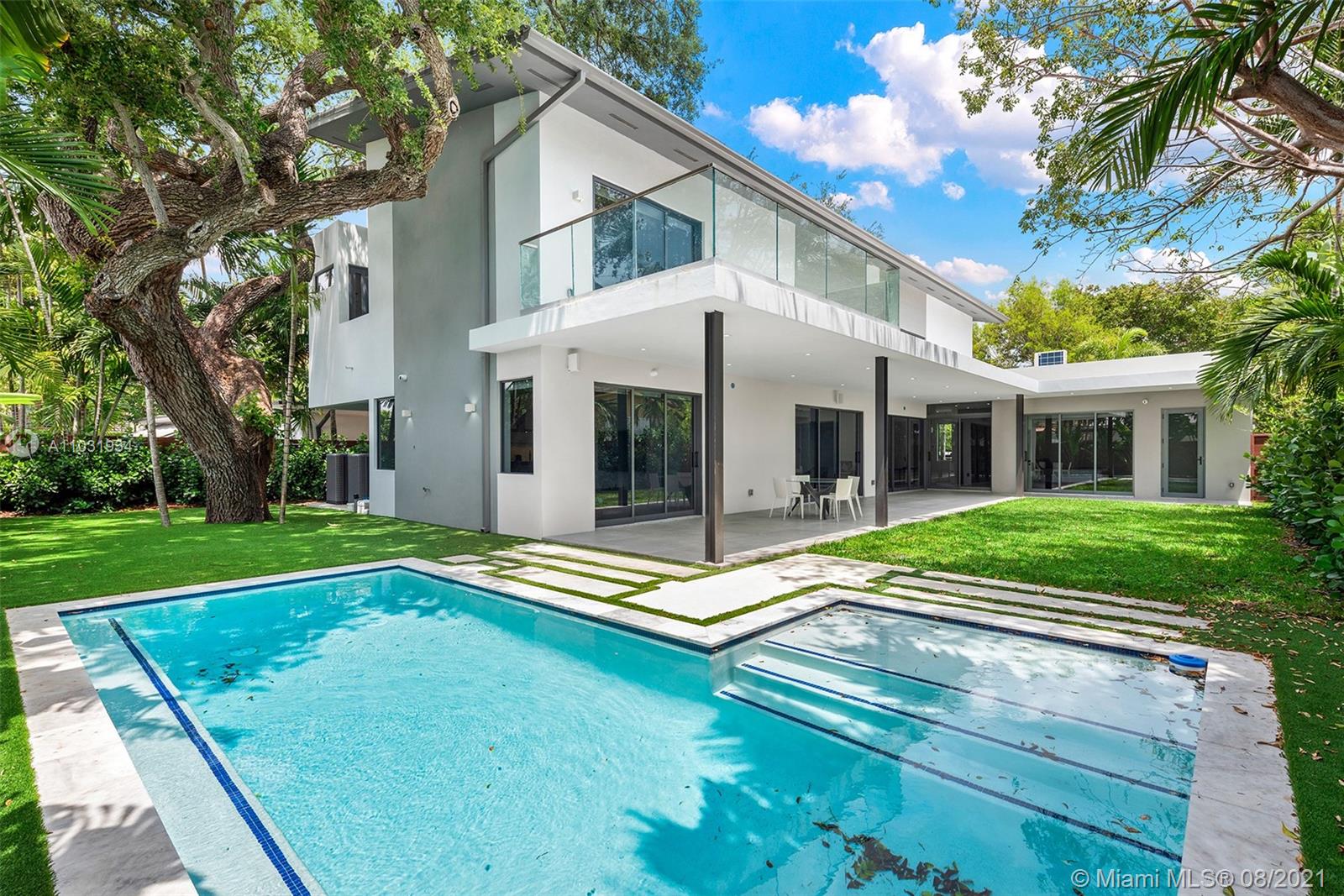 BAY HEIGHTS - Residential Lease