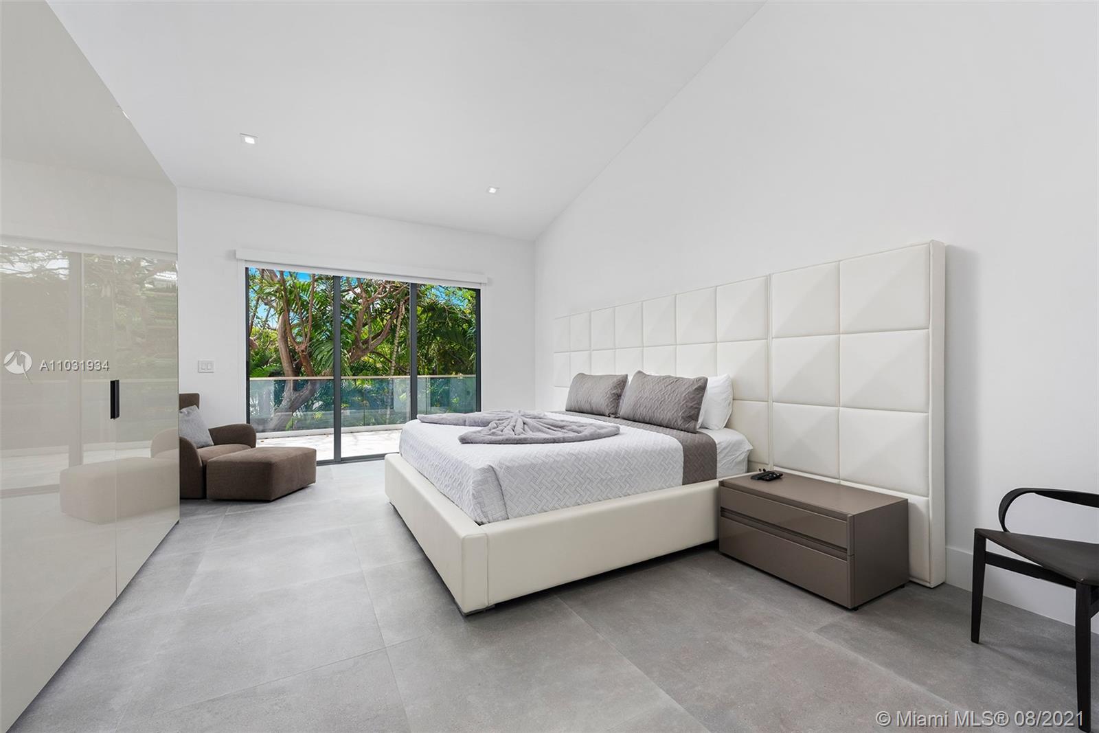 BAY HEIGHTS - Residential Lease