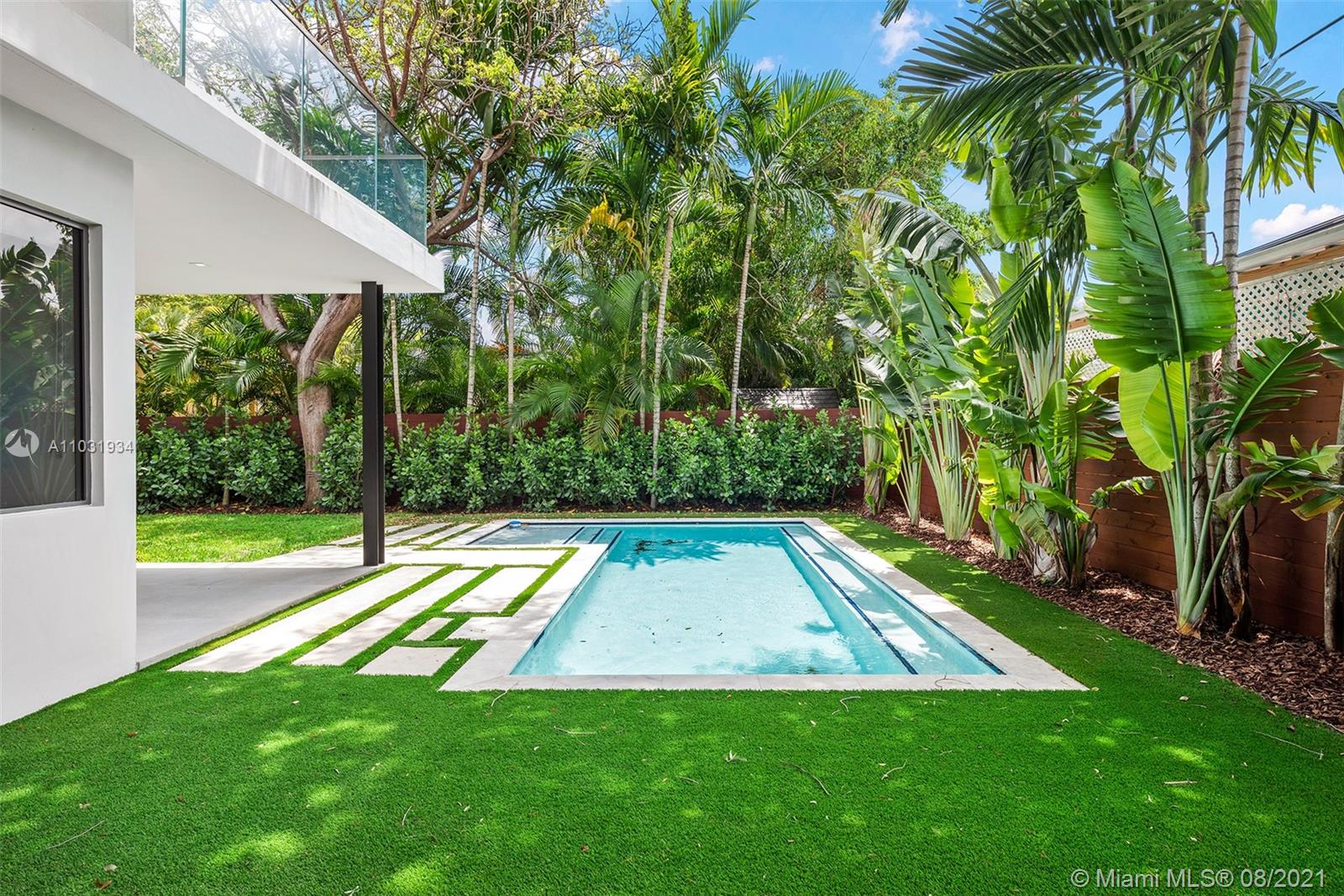 BAY HEIGHTS - Residential Lease