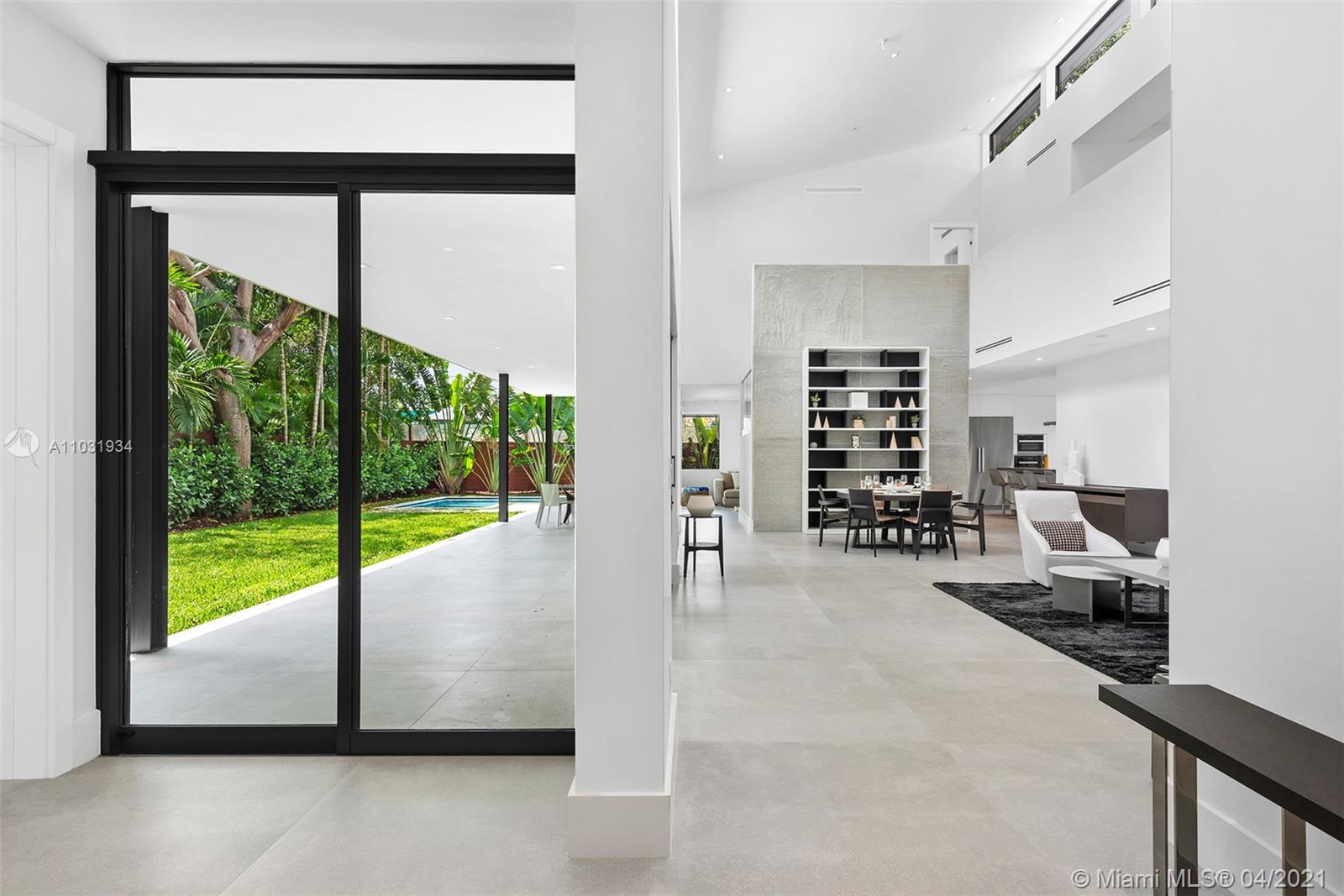 BAY HEIGHTS - Residential Lease