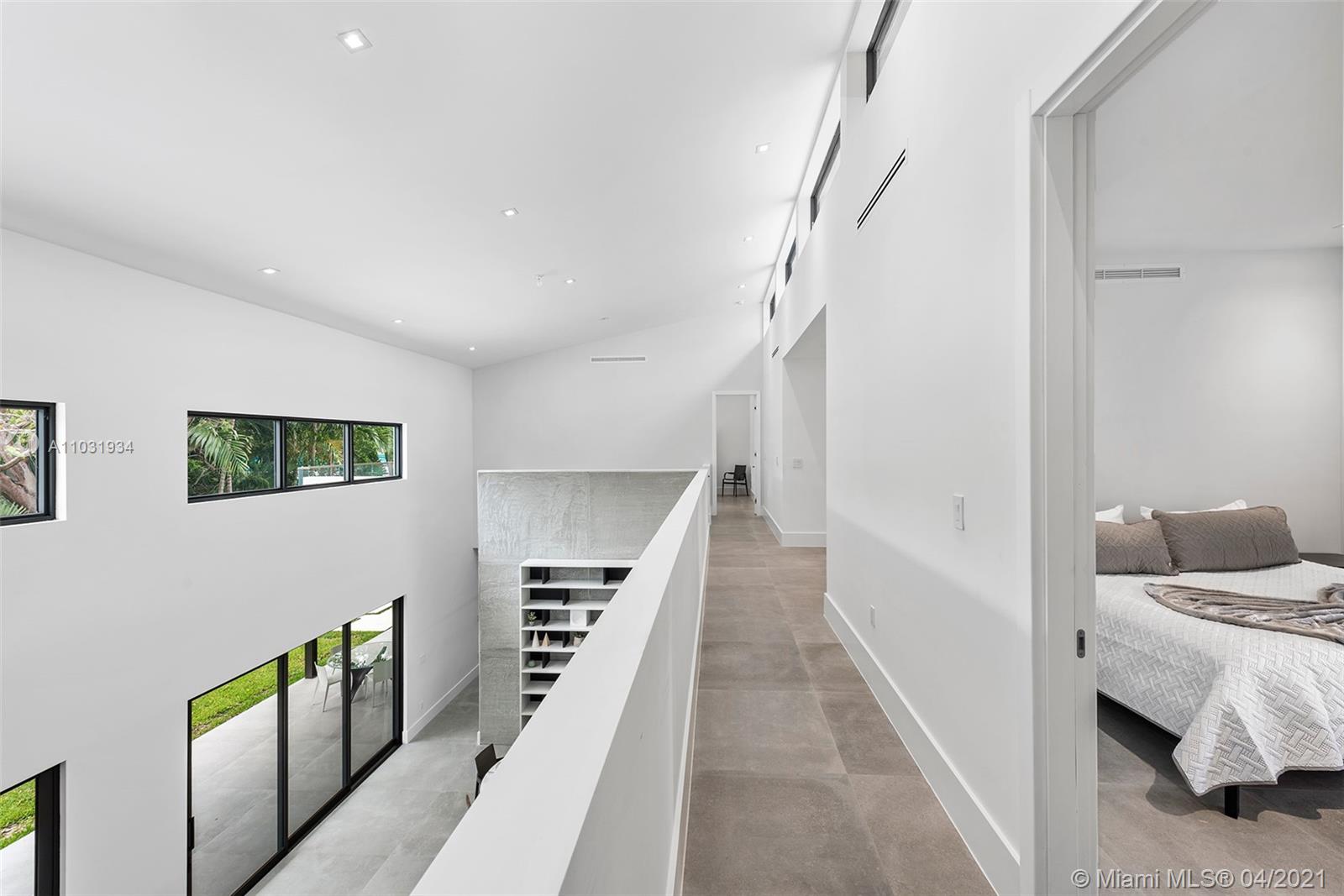 BAY HEIGHTS - Residential Lease