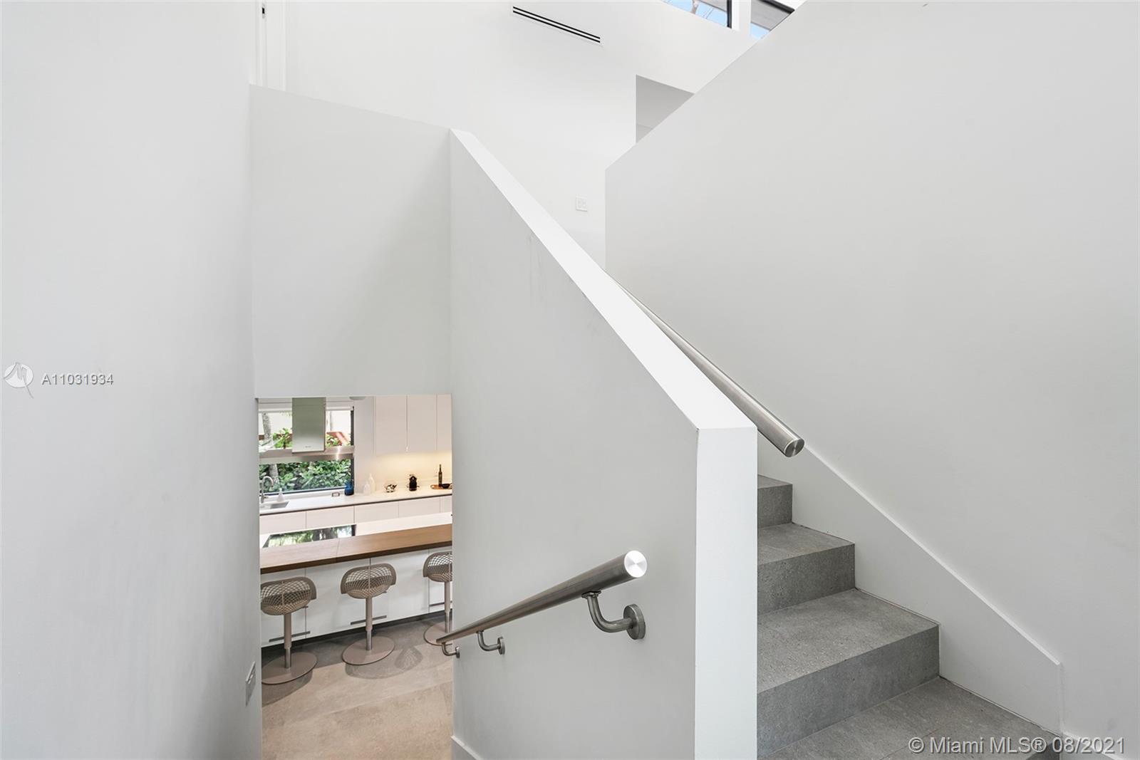 BAY HEIGHTS - Residential Lease