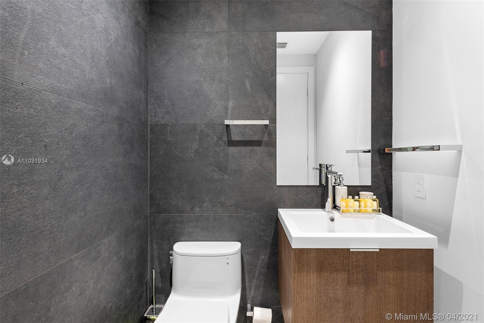 BAY HEIGHTS - Residential Lease