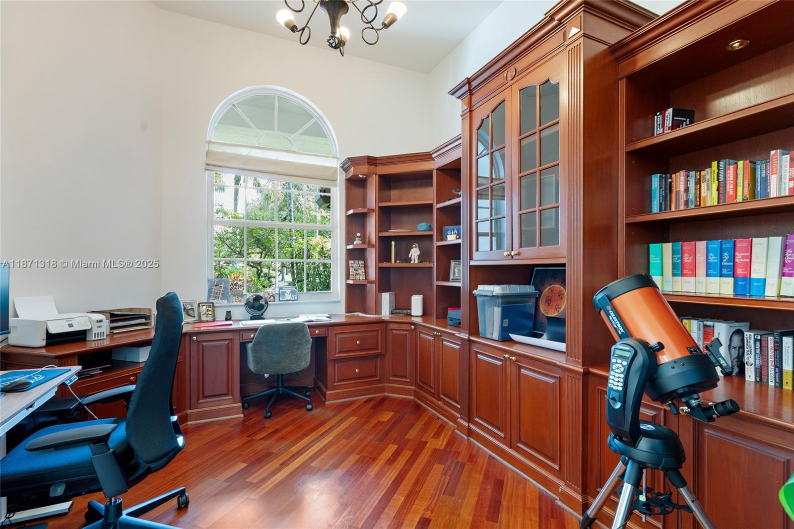 MYSTIQUE - Residential