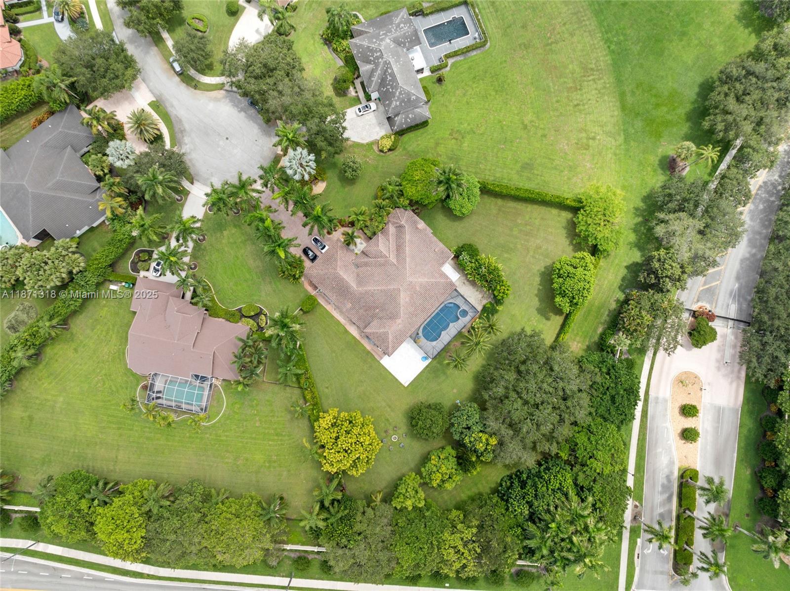 MYSTIQUE - Residential