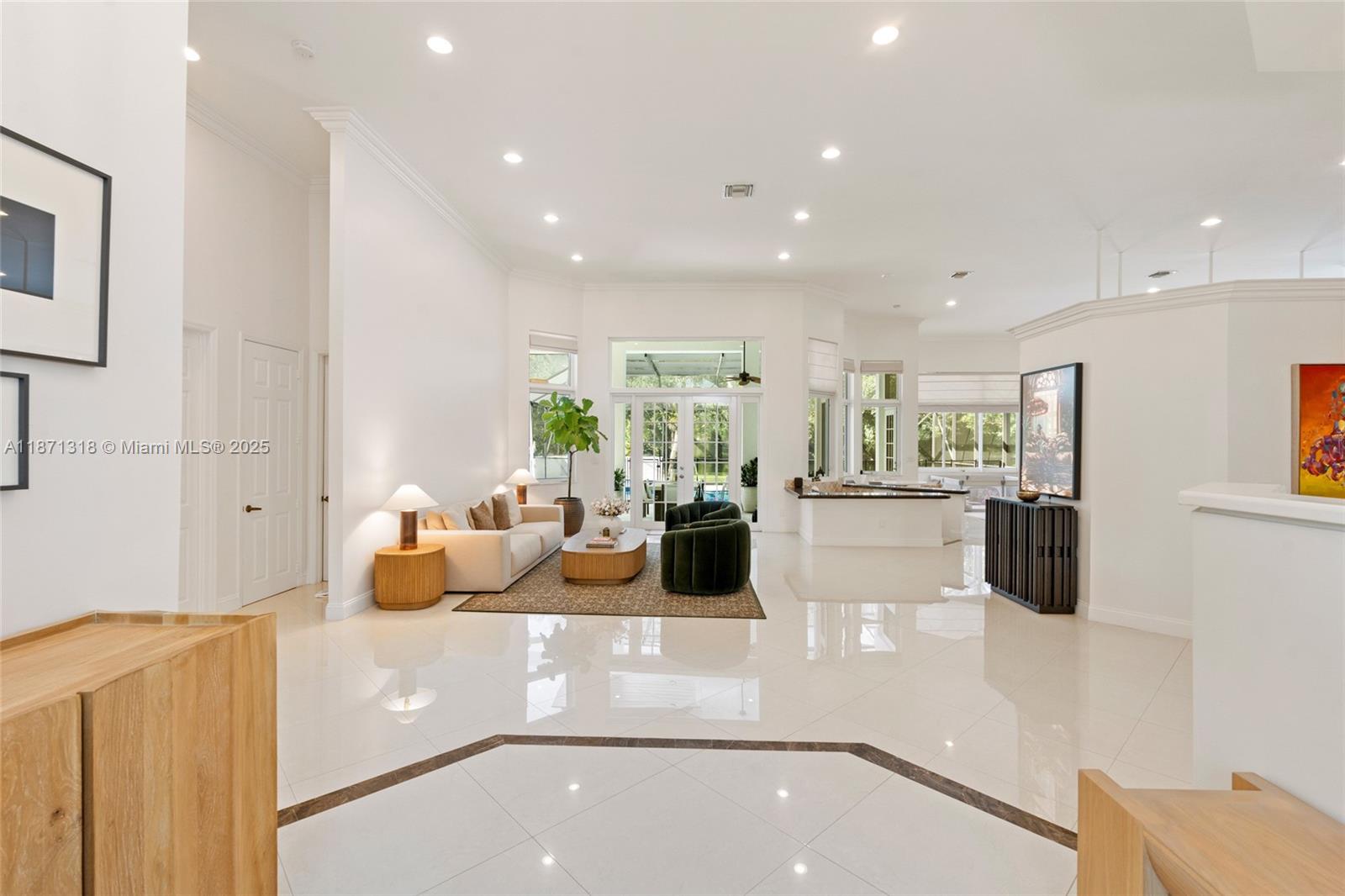 MYSTIQUE - Residential