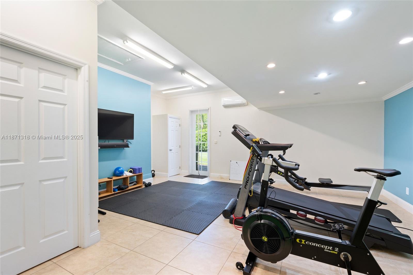 MYSTIQUE - Residential