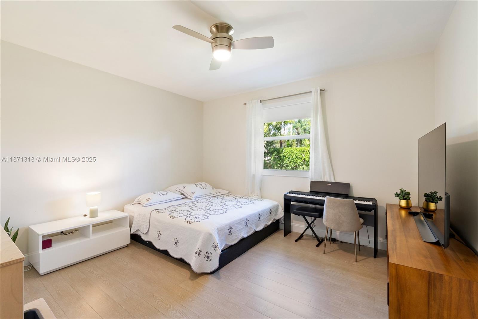 MYSTIQUE - Residential