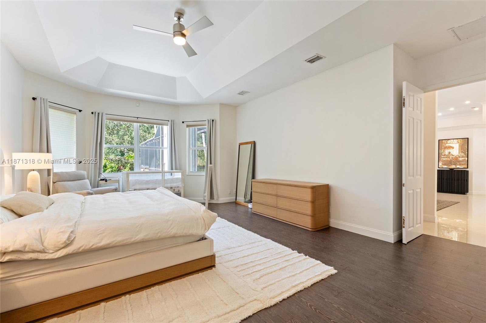 MYSTIQUE - Residential