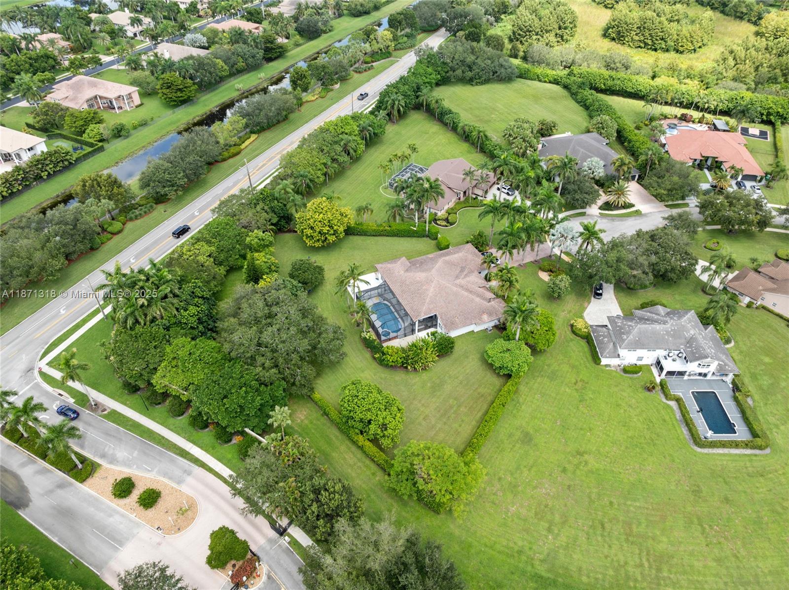 MYSTIQUE - Residential