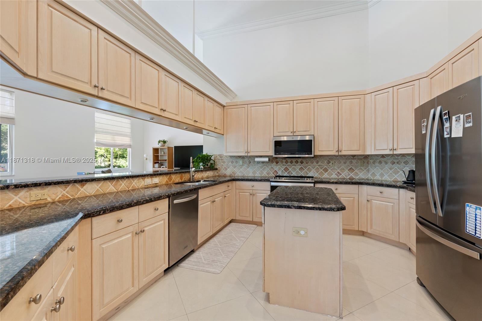 MYSTIQUE - Residential