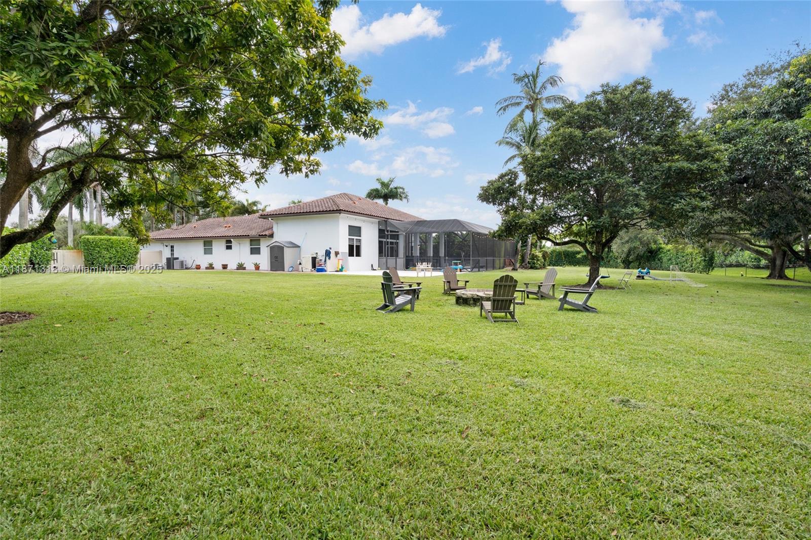 MYSTIQUE - Residential